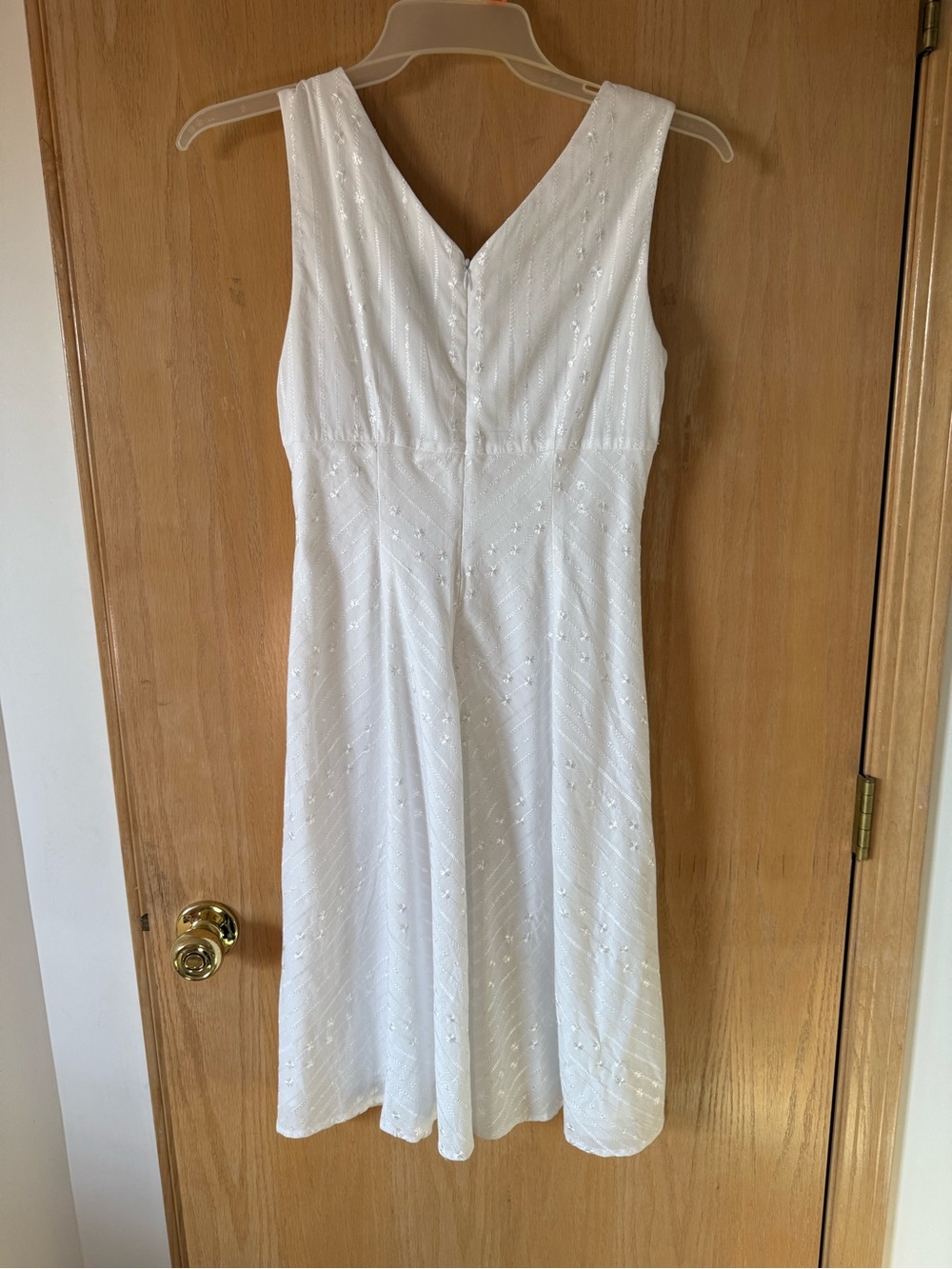 ☀️ Rabbit Rabbit Rabbit Designs White Sleeveless Dress – Size 5 ☀️ - Picture 2 of 7